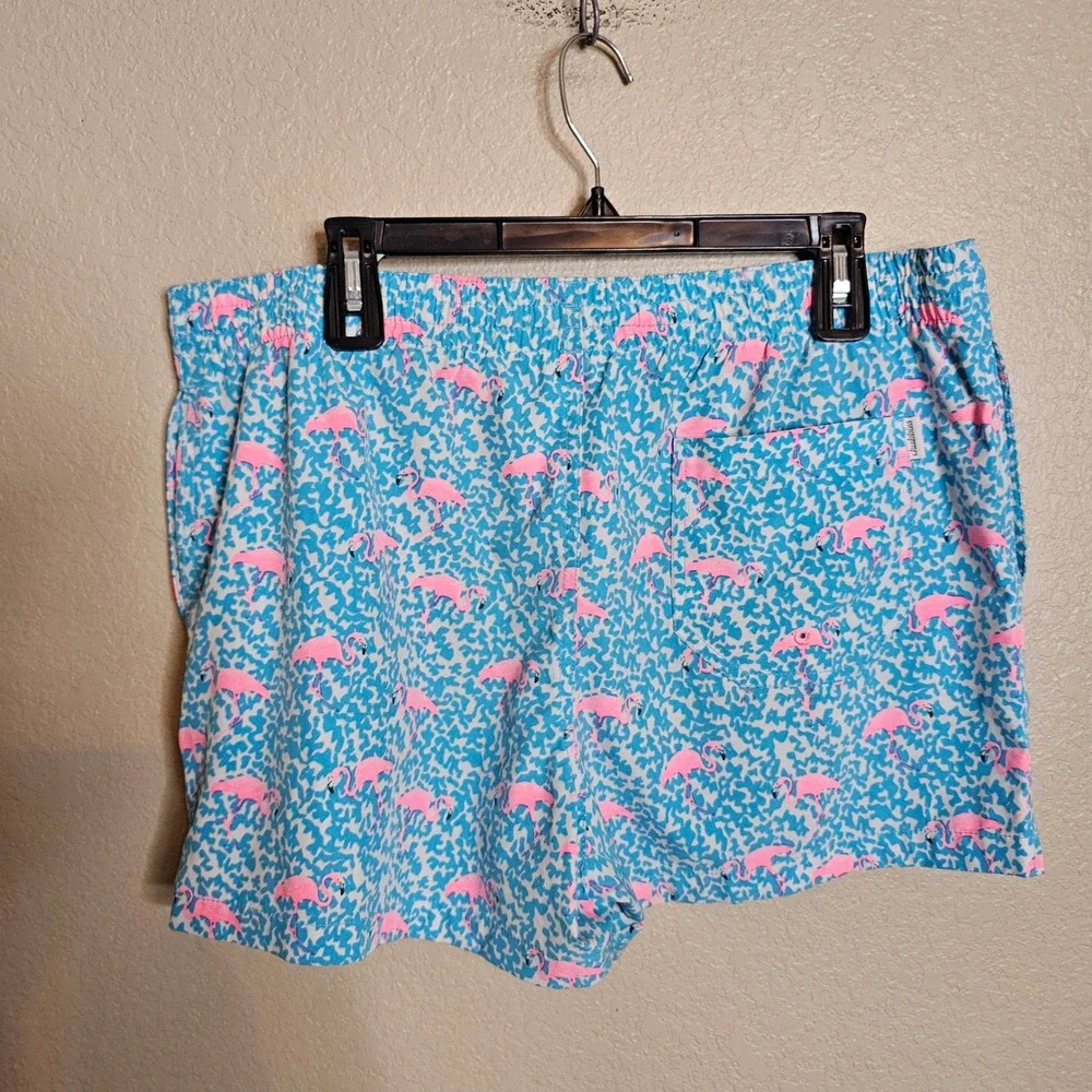 Chubbies Mens Large Pink Flamingo Blue Abstract Swim Trunks Inseam 4